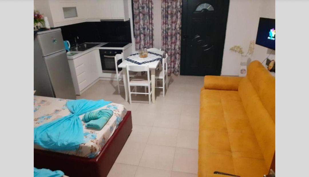 קסאמיל Apartments Denis מראה חיצוני תמונה
